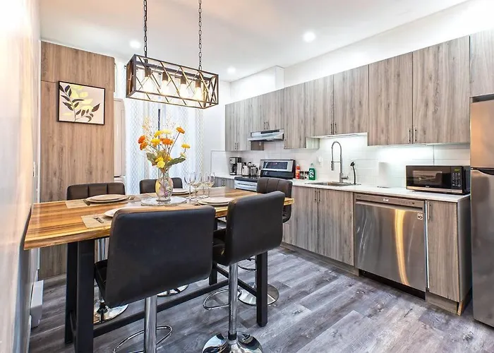 4404-Modern Luxury 2 Bd, Mtl