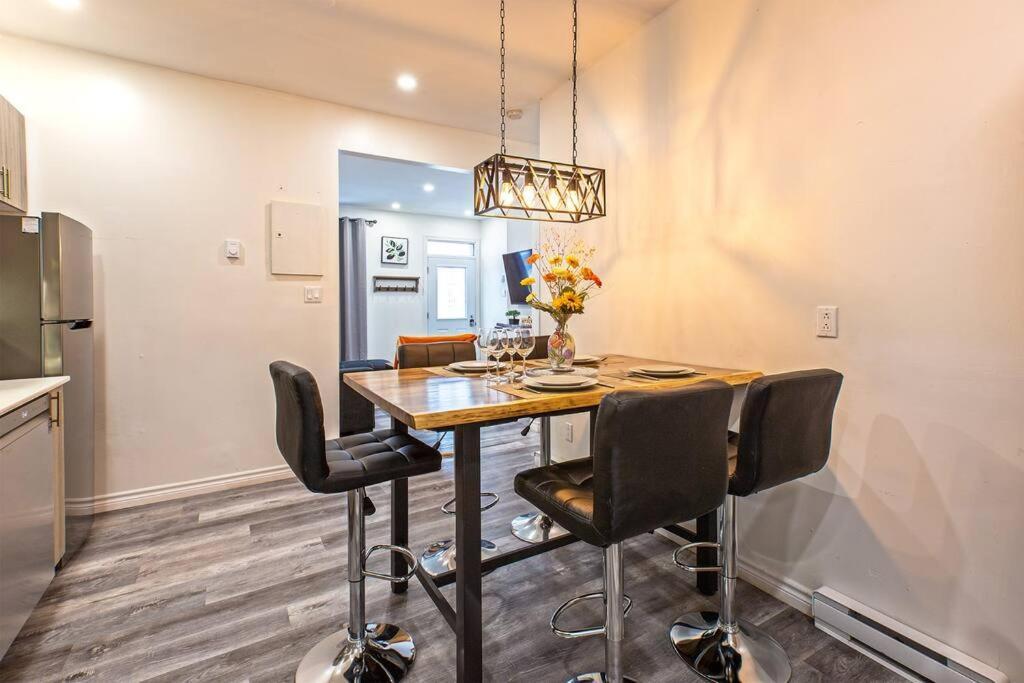 4404-modern Luxury 2 Bd, Mtl *